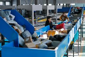 Logistics Warehouse Sorting Center