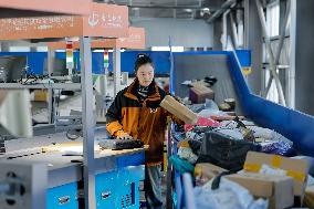 Logistics Warehouse Sorting Center