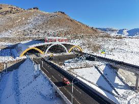New Expressway Tunnel Opens To Traffic In Xinjiang - China