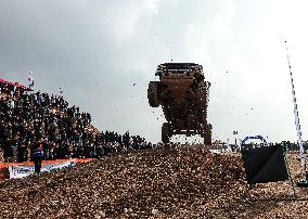 Off-Road Beasts Show Power In Erbil - Iraq
