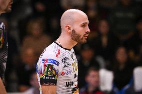 VOLLEY - Superlega Serie A - Cisterna Volley vs Sir Susa Vim Perugia 0-3 (14-25, 20-25, 20-25)