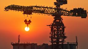 Zhangjinggao Yangtze River Bridge Construction