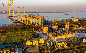 Zhangjinggao Yangtze River Bridge Construction