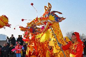 Folk Performances Celebrate New Year