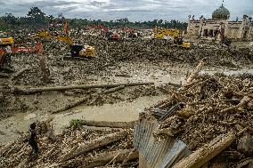 Tropical Cyclone Senyar Aftermath - Indonesia