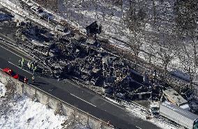 Fatal vehicle pileup on eastern Japan expressway