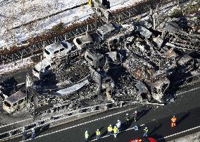 Fatal vehicle pileup on eastern Japan expressway