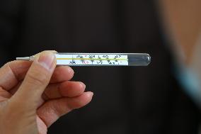 Mercury-containing Thermometer