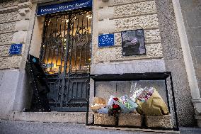 Flowers at Fondation Brigitte Bardot After Actress Death - Paris