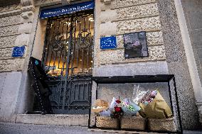 Flowers at Fondation Brigitte Bardot After Actress Death - Paris