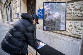 Flowers at Fondation Brigitte Bardot After Actress Death - Paris