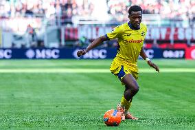 Serie A - AC Milan vs Hellas Verona FC