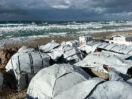 Tents Damaged By Storms - Khan Yunis