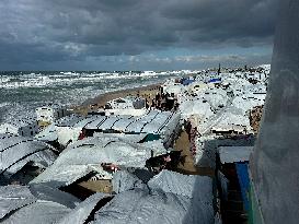 Tents Damaged By Storms - Khan Yunis