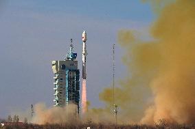 Long March-4B Rocket Launches Tianhui-7 Satellite - Jiuquan
