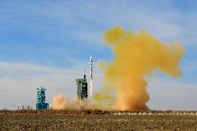 Long March-4B Rocket Launches Tianhui-7 Satellite - Jiuquan