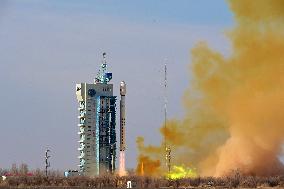 Long March-4B Rocket Launches Tianhui-7 Satellite - Jiuquan
