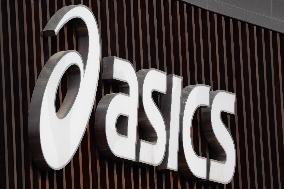 ASICS