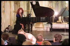 Exclusive - Rachida Dati Announces The Cabaret Season - Paris