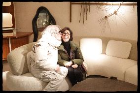 Exclusive Rachida Dati Visit Les Puces Market - Saint Ouen