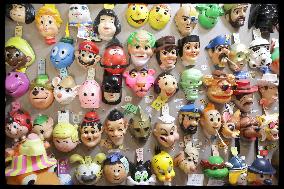 Exclusive Rachida Dati Visit Les Puces Market - Saint Ouen