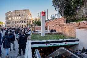 Colosseum and Porta Metronia Stations Open - Rome