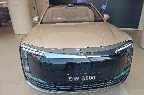 Huawei MAEXTRO Luxury Car