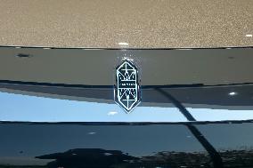 Huawei MAEXTRO Luxury Car