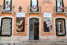 Brigitte Bardot Portraits Installed - Saint Tropez