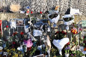 Hommage To Brigitte Bardot Outside Her House - Saint Tropez