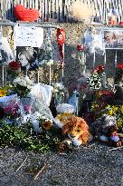 Hommage To Brigitte Bardot Outside Her House - Saint Tropez