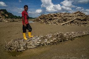 Ecological Disaster Strikes Pengidam Village - Indonesia