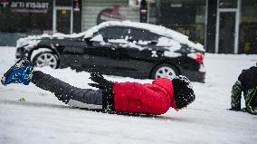 Children and Families Enjoy Snowfall in Gaziantep
