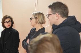 Exclu - Rachida Dati Visits the Emmaus Berthier Center - Paris