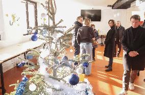 Exclu - Rachida Dati Visits the Emmaus Berthier Center - Paris