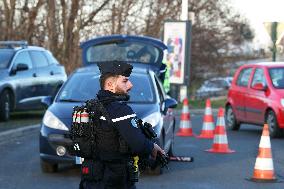 French Interior Minister At the Presentation of A Security Procedure Before New Year's Eve - Domont