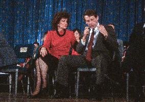 Bush Speaks to Senior US Government Employees