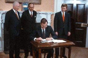 US President George HW Bush signs a Executive Order on Ethics Reform