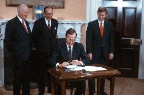 US President George HW Bush signs a Executive Order on Ethics Reform