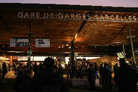 French Interior Minister Visits Police Before New Year's Eve - Suburb of Paris