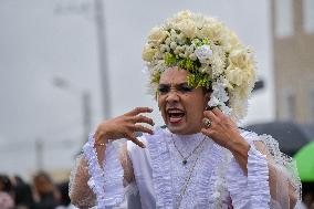 End of the year 'Desfile de Viudas' at the Multicolor Border Carnival in Ipiales, Colombia