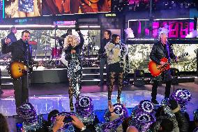 2025 New Years Eve in Times Square