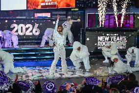 2025 New Years Eve in Times Square