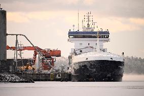 Finnish authorities seize vessel following sea cable disruption