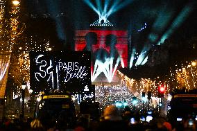New Year Celebrations in France - Paris