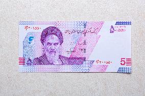 Illustration - Iranian Rial vs US Dollar A Currency in Crisis