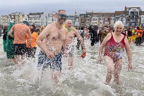 Bain des Givres At New Years Day Swim - Dunkirk