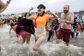 Bain des Givres At New Years Day Swim - Dunkirk