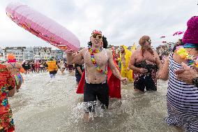 Bain des Givres At New Years Day Swim - Dunkirk