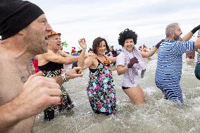 Bain des Givres At New Years Day Swim - Dunkirk